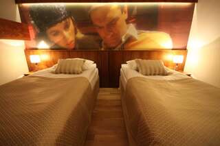 Отель Hotel Vabank Голюб-Добжинь Стандартный двухместный номер с 2 отдельными кроватями-1